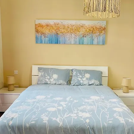 & Comfy 2 Bedroom Lejlighed Pietà