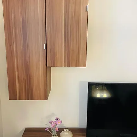 & Comfy 2 Bedroom شقة Pietà
